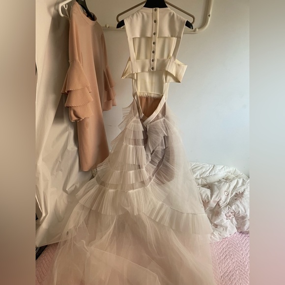 BCBGMaxAzria Couture Dress - large beige stains at the front and side, sorry! - Picture 4 of 6